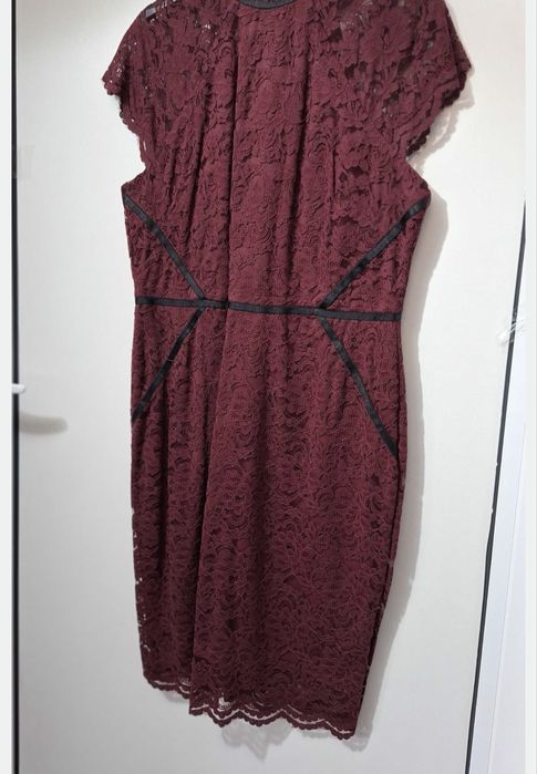 Официална рокля бордо дантела размер L