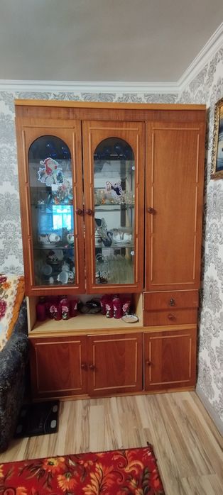 Продаётся Стенка Шифоньер