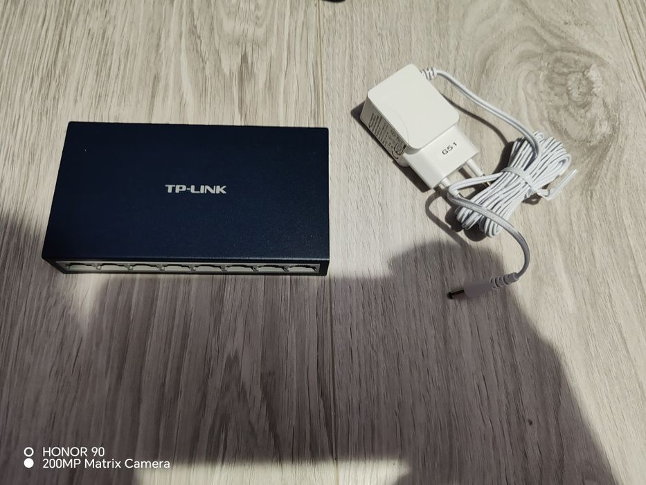 Switch TP link nou