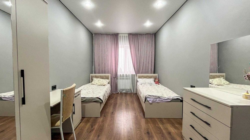 Продам 4х комнатный  дом Аян Империя