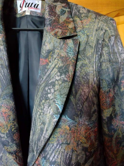 Разкошно Сако на YASHA Fashion! Шикозно и Елегантно! НОВО с Етикет!