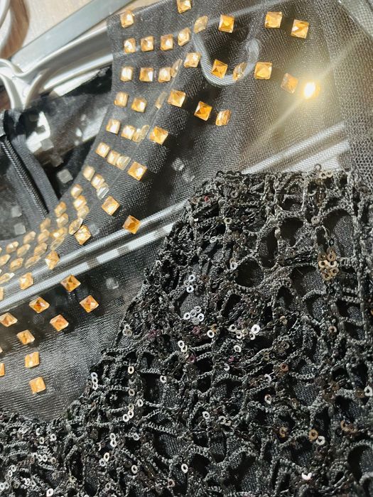 Вечерняя одежда в идеальному состояние