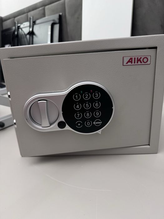 Сейф металлический AIKO