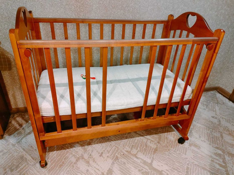 Кроватка детская