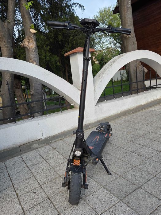 Продавам тротинетка KuKirin  G2 Master. на 2г.Отлично състояние,нови накладки Shimano.На около500км