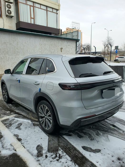 Geely EX5 EM-i Plug in Hybrid