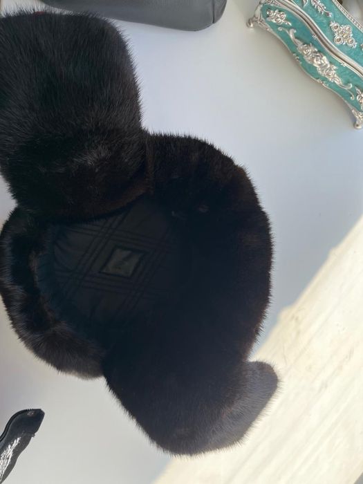 Продам норковую шапку ушанку