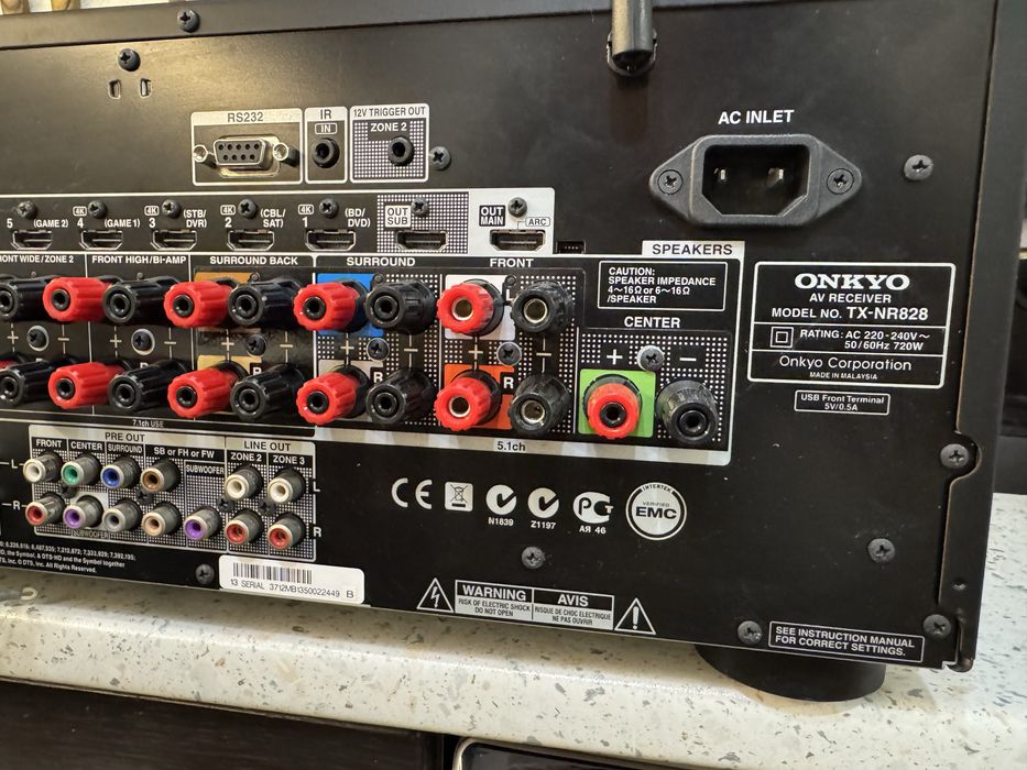 Onkyo TX-NR828 Bluetooth Wi-Fi