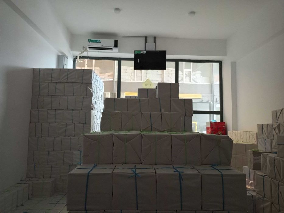 Эркин савдо мажмуаси 25 кв дукон сотилади Ипотека хам сотамиз