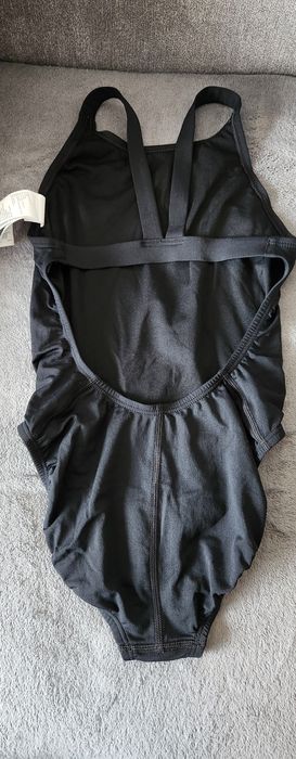 Costum baie nyke  nr.38 original nou