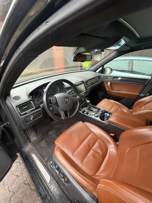 Touareg x 2014 pe perne