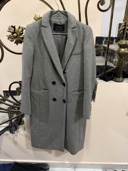 Stradivarius пальто XS