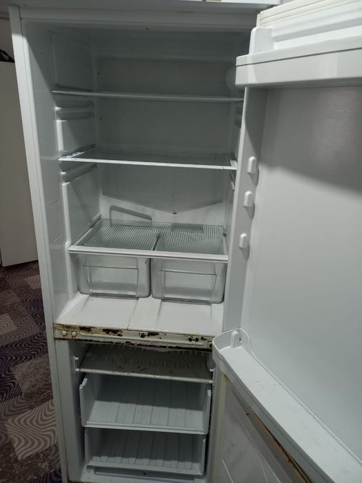 Холодильник INDESIT