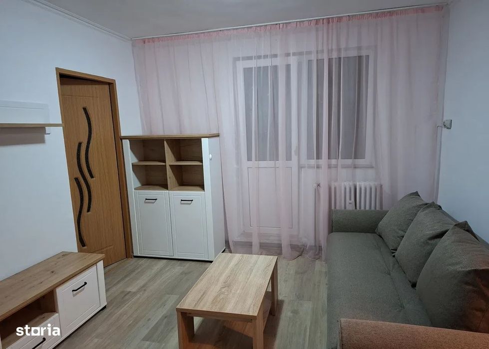 Apartament 2 cam  Podu ros ( vizavi  de liceul Racovita)