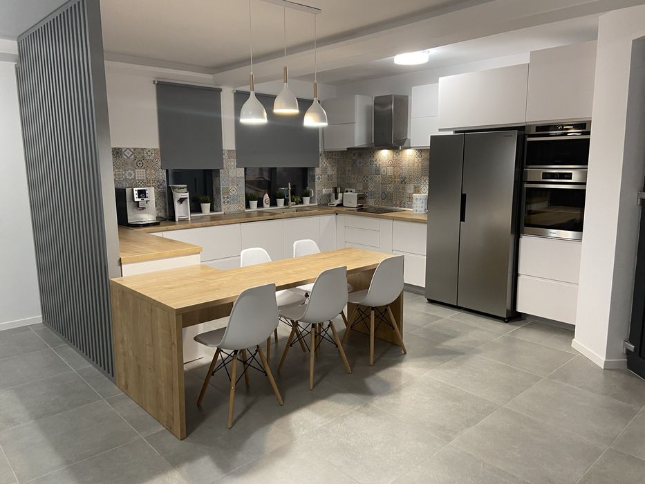 Casa + garaj  (bascov, micsunele, labusesti, balotesti, uiasca)