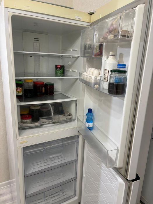 Продам холодильник