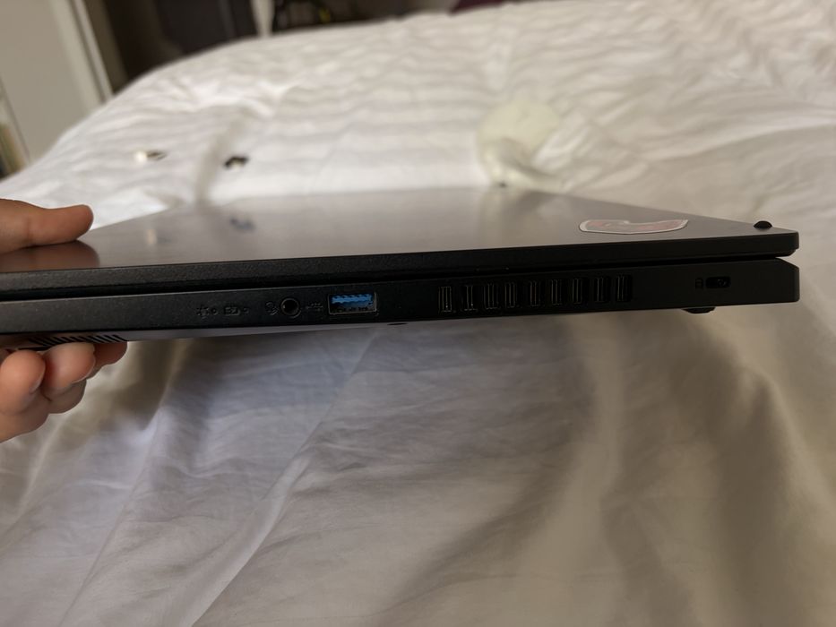 [Acer Nitro V15] - RTX 4050 • DDR5 Обслужен