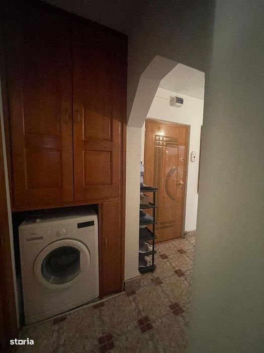 Apartament 3 cam decomandat, mobilat, 2 balcoane, spațiu depozitare — fotografia 1