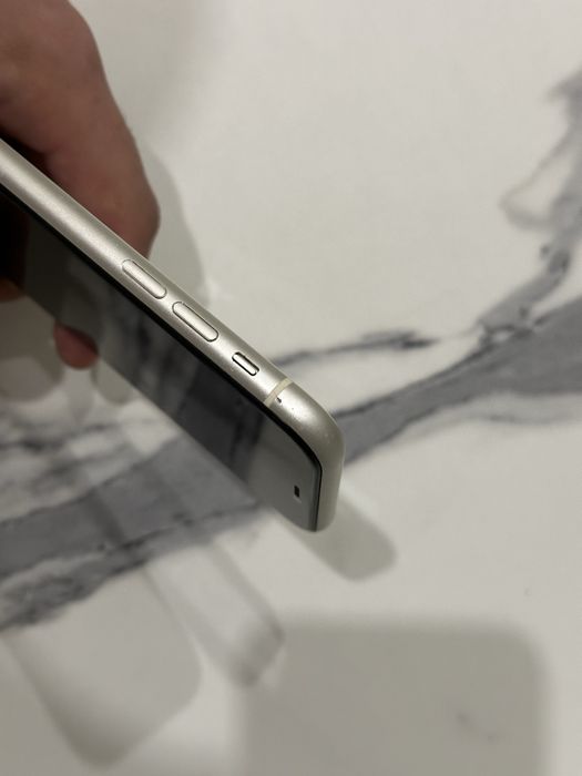 iPhone 11 White 128gb