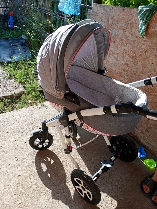 Scoica și londou Adamex