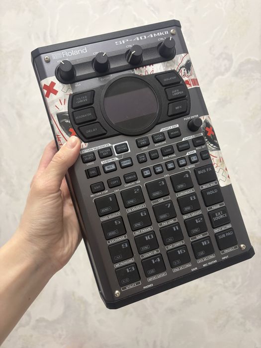 Сэмплер Roland SP-404MKII