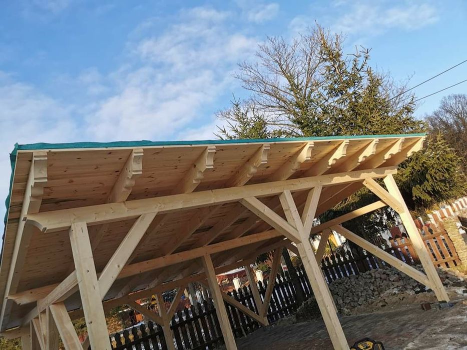 Montaj acoperișuri și reparații de urgență dulgherie