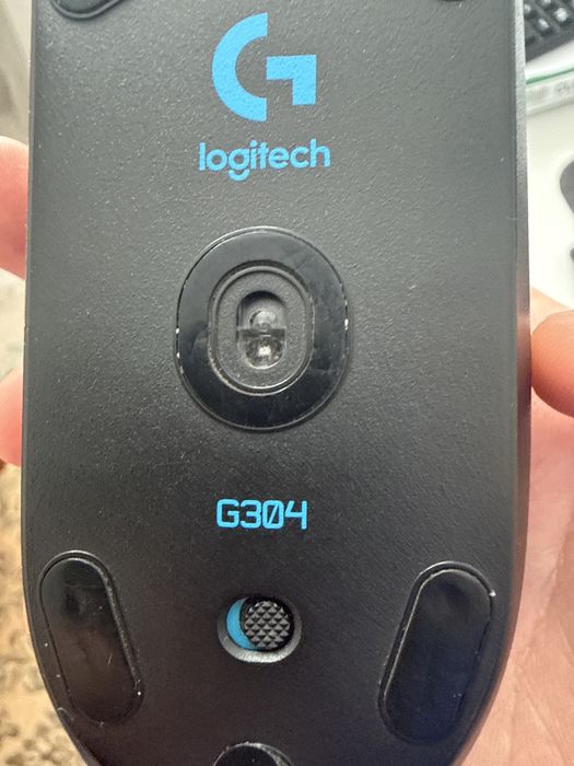Продаю мышь и клавиатуру Logitech