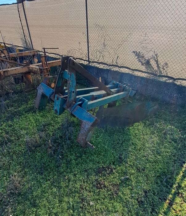 Каналокопател навесен