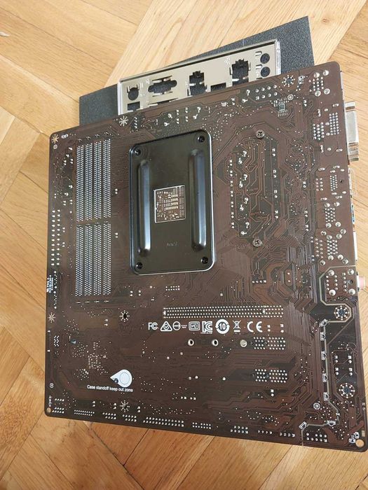 Ryzen 5 2600 + MSI B450M Pro Vdh Max + 16GB 3000Mhz G.Skill Aegis