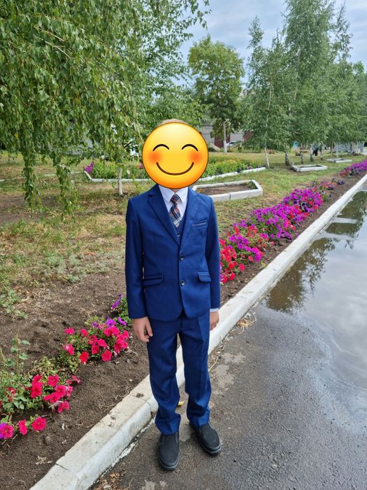 Костюм для школы  первокласснику