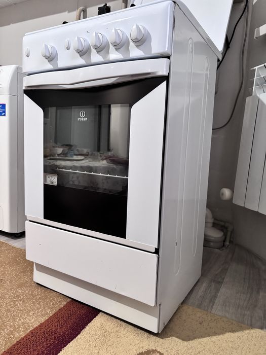 Газ плита Indesit