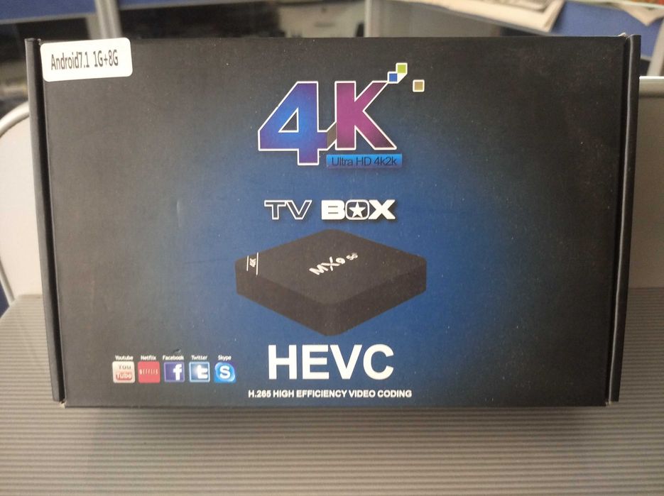 приставка к телевизору DVB C/T2 и смарт 4К