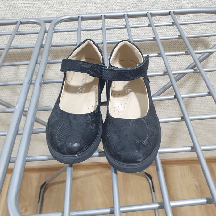 Продам детские туфли, размер 29