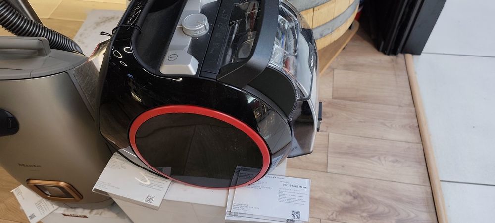 Прахосмукачка Miele + HEPA AirClean филтър