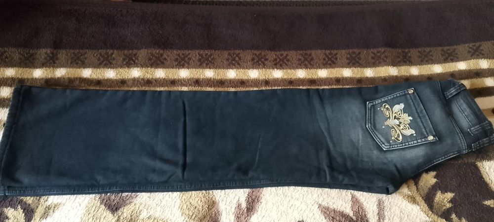 Джинсы с начесом продам