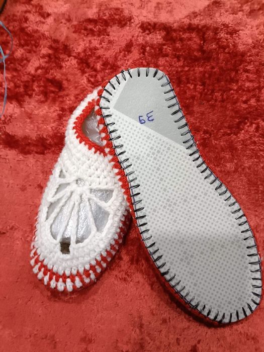 Продам тапычки домашные  ручные работа