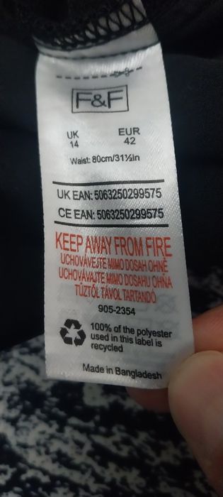 Pantaloni noi F&F  eur 42/14