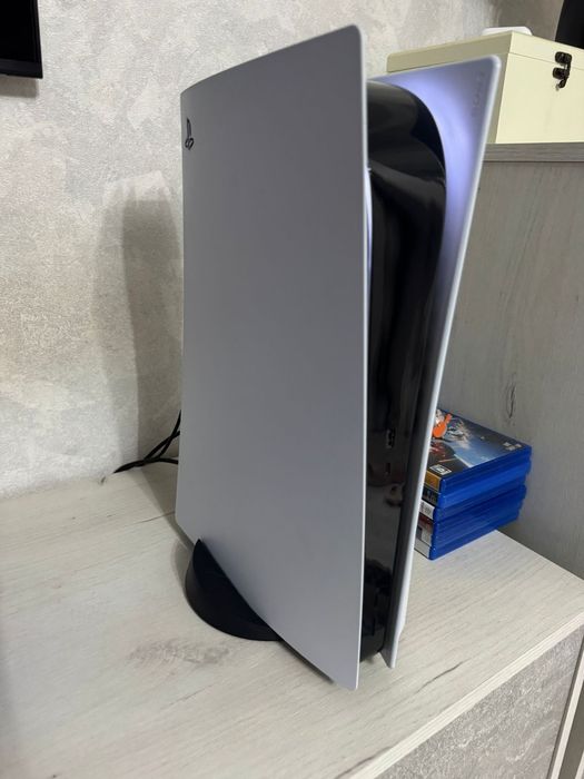Продам плэйстейшен 5
