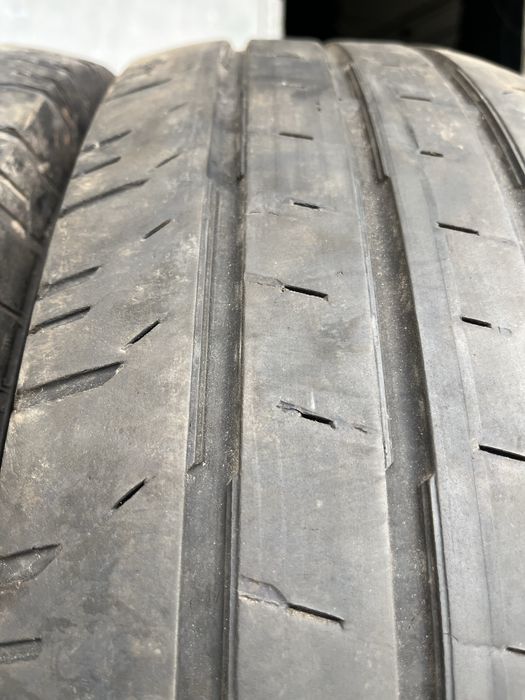 2 бр. гуми за бус 205/75/16C Continental DOT 2120 5 mm