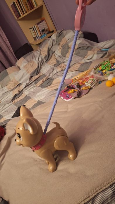 Caine Chi Chi Love Poo Puppy cu accesorii