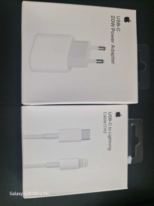 Incarcator Apple Iphone 20w original nou