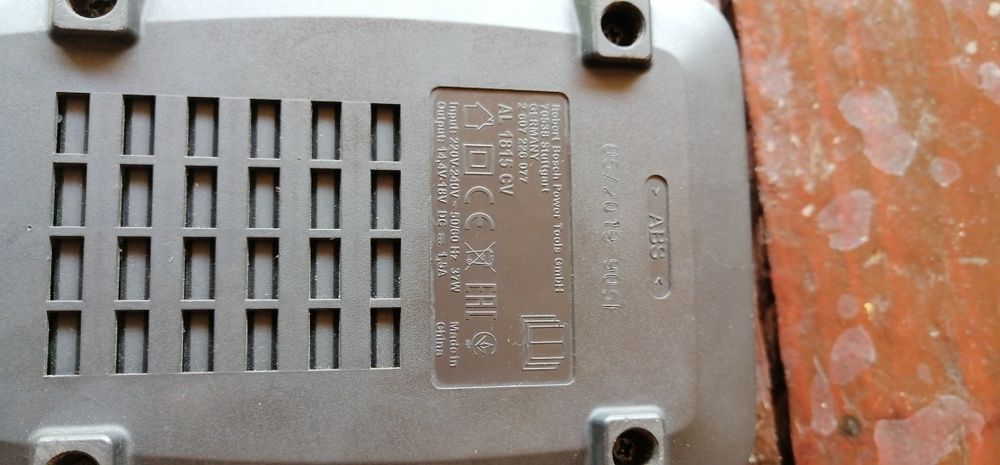 Ancarcator și acumulator Bosch originale