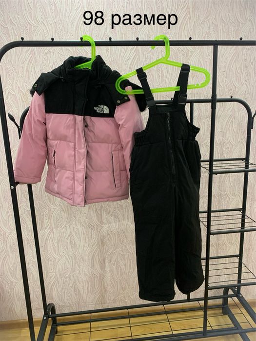 Продам детские комбинезоны