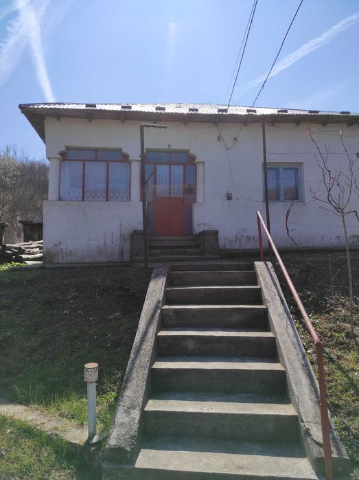 Casa Batraneasca de vanzare – Ștefanesti, Valea Mare-Podgoria, Jud.Arges
