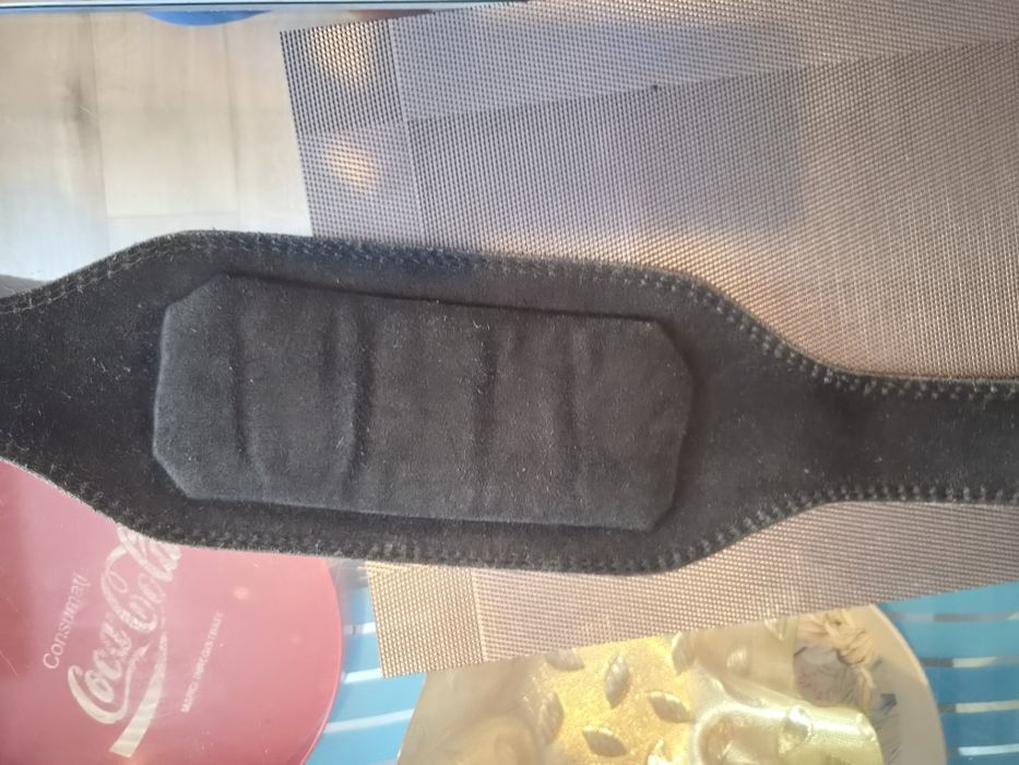 Curea GymBeam piele impecabila