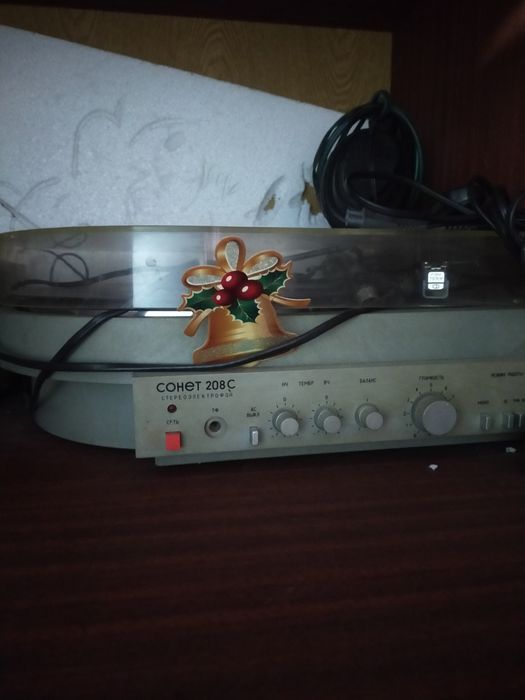 Пластинки, стереомагнитофон