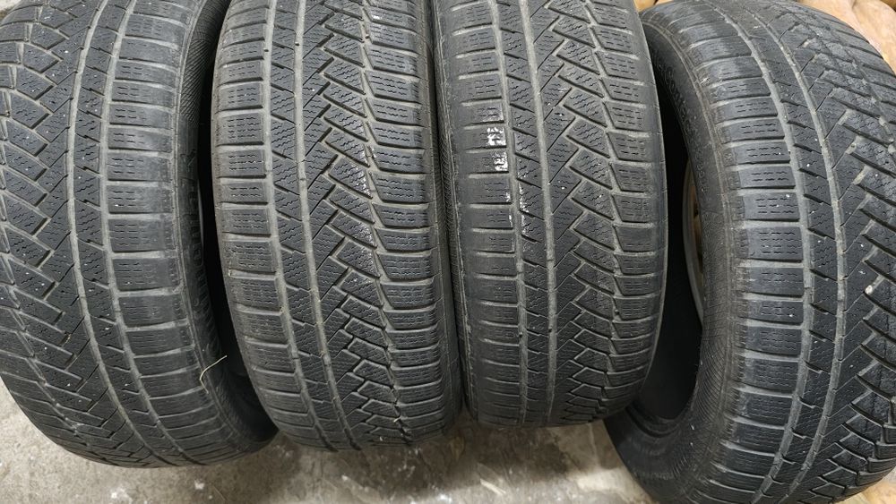 Cauciucuri iarna 215/55/17 V XL