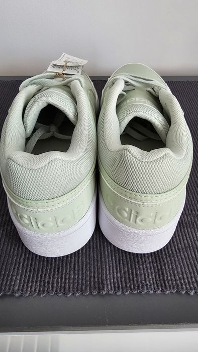 Vând adidasi Adidas