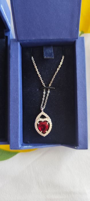 Swarovski бижута