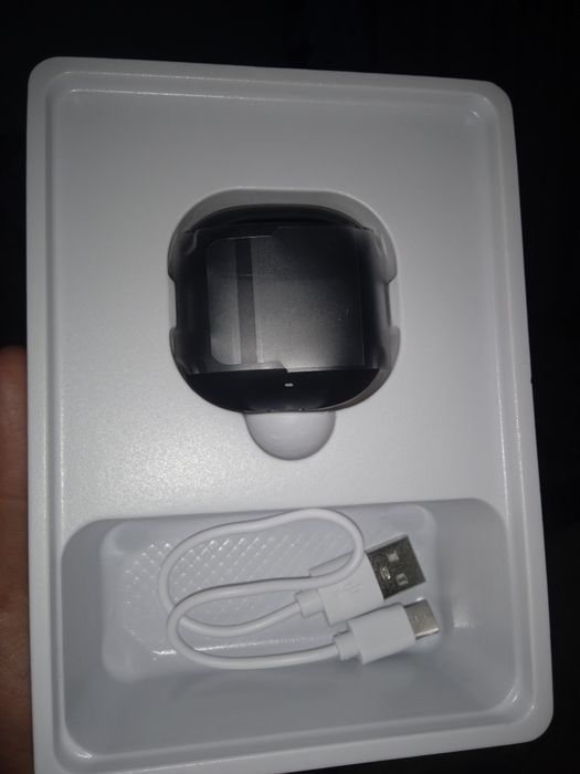 Quloqchin — Yangi, karobka!!! #quloqchin #naushnik #eirpods #iphone